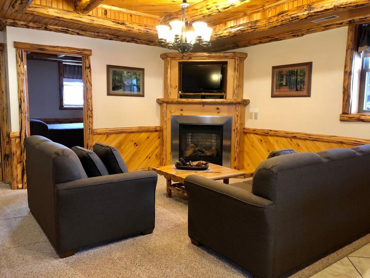 Sojourner's Lodge&Log Cabin Suites Dundee Extérieur photo