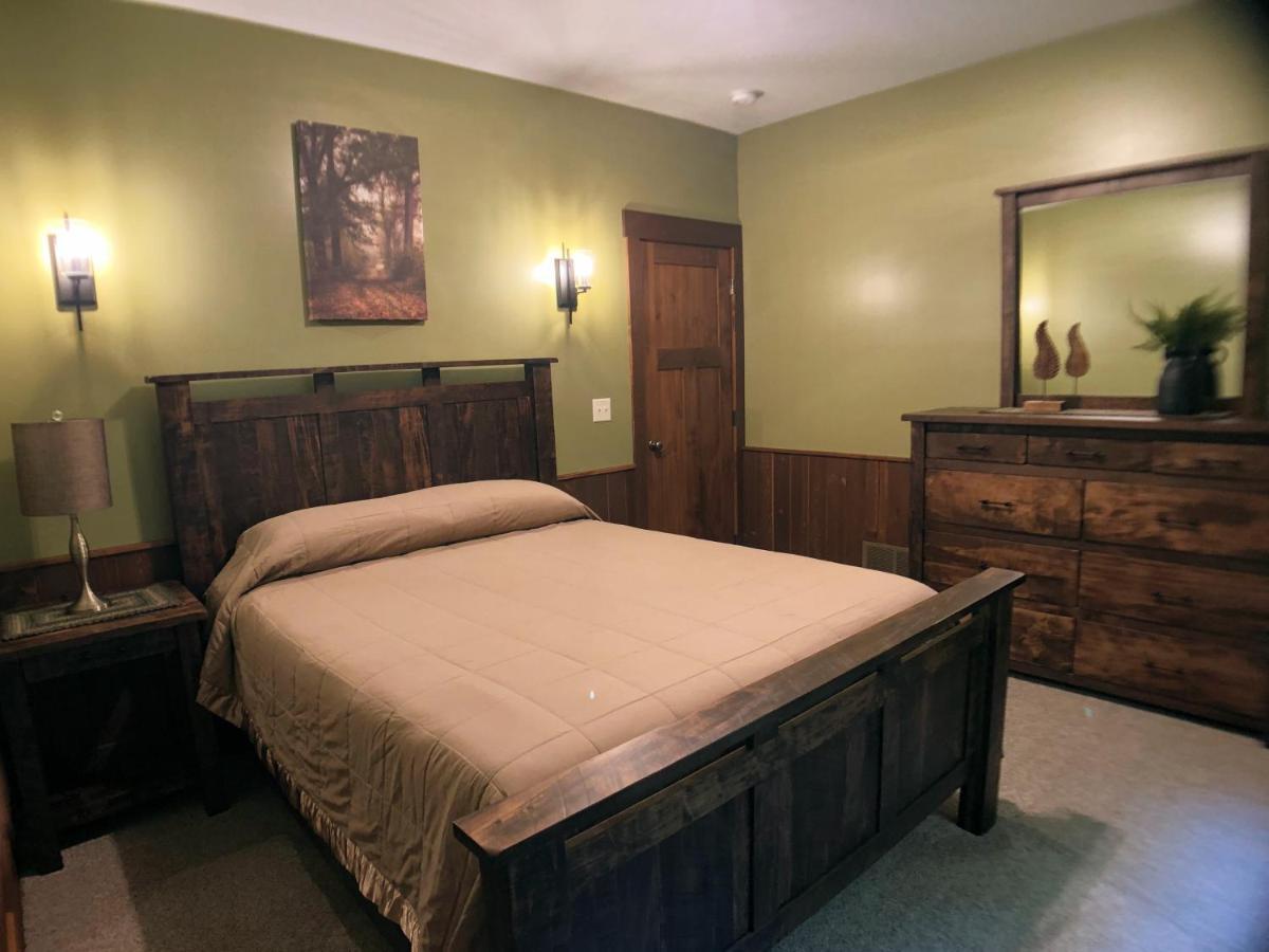 Sojourner's Lodge&Log Cabin Suites Dundee Extérieur photo