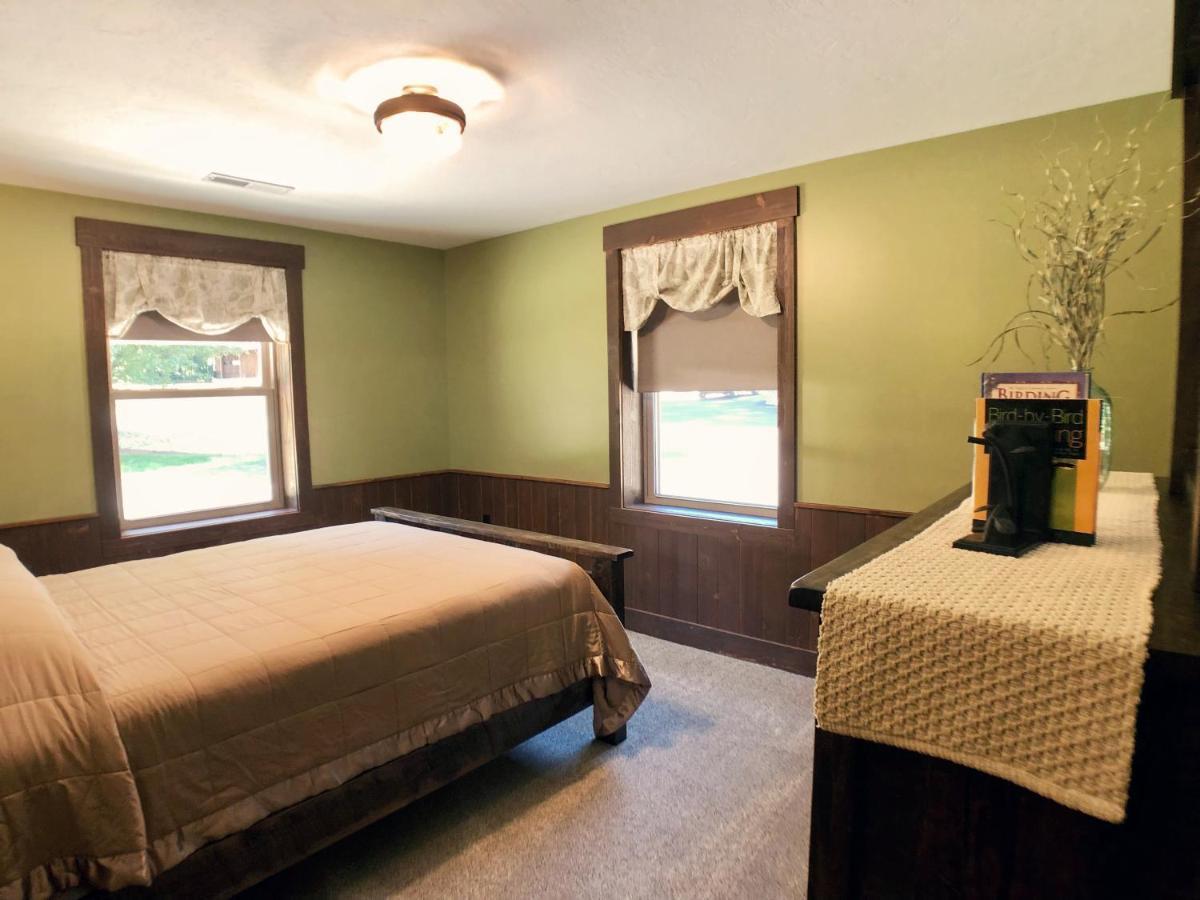 Sojourner's Lodge&Log Cabin Suites Dundee Extérieur photo