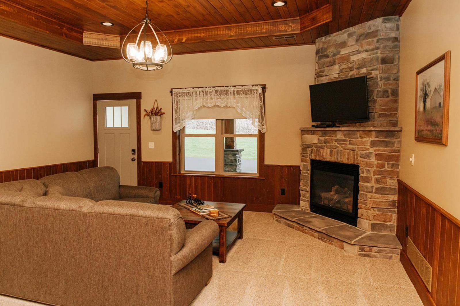 Sojourner's Lodge&Log Cabin Suites Dundee Extérieur photo